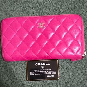 CHANEL Quilted Zip-Around Wallet - Hot Pink